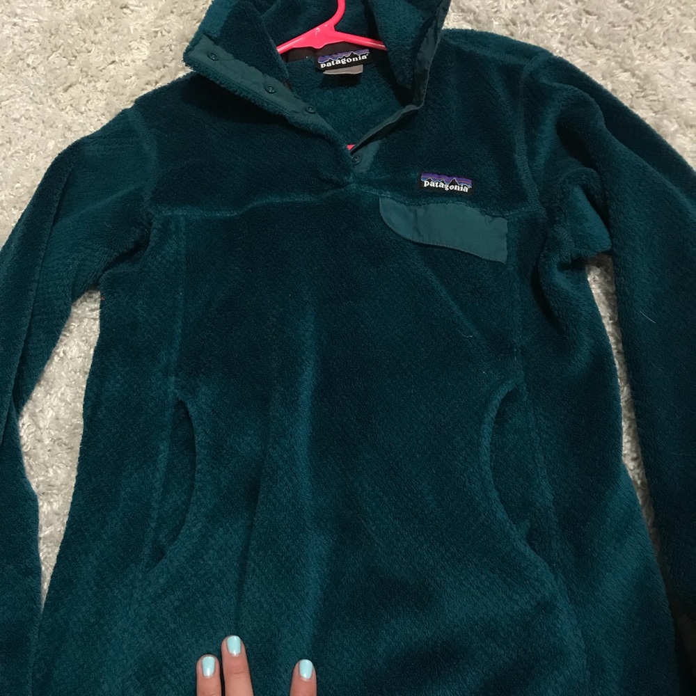 Women’s Patagonia pullover!